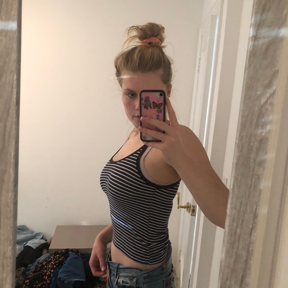 Brandy Melville Joanne (?) Tank - Picture 3 of 4